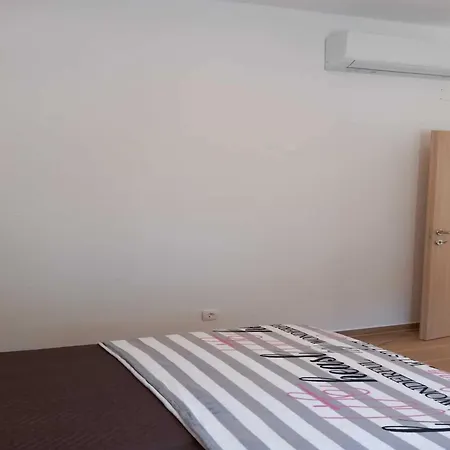 Two Bedroom With Terrace A1 St Pucisca