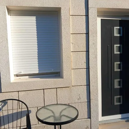 Two Bedroom With Terrace A1 St Apartamento Pucisca